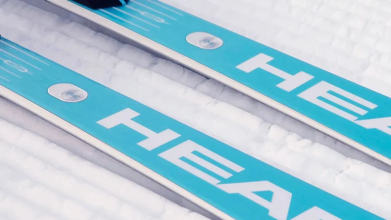 Design meets innovation: Aesthetic aluminum emblems for skiing.