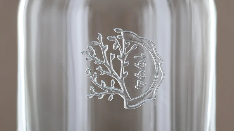 CHROMOTION® Transparent: Edle Kennzeichnung von Glas, Flaschen und Flacons