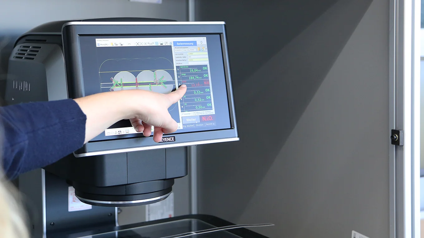 Messtechnik mit Profilprojektor