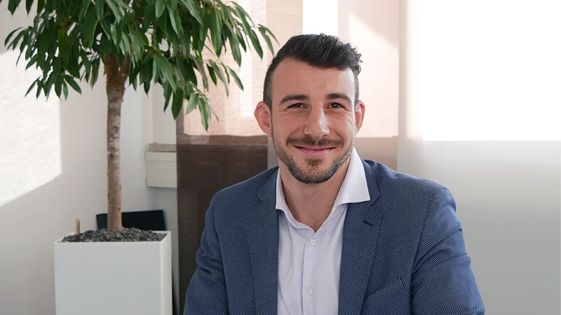 Sebastian Grüttner, Key Account Manager Bahn, smart-TEC